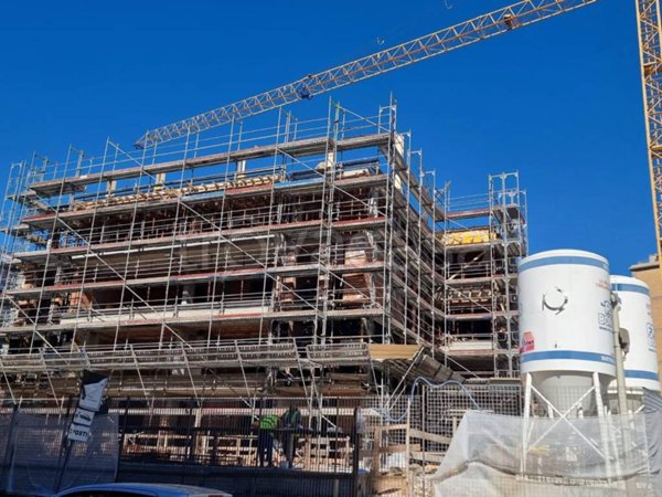 appartamento in vendita a Roma in zona Tuscolano