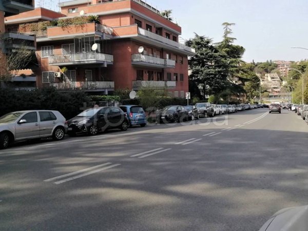 appartamento in vendita a Roma in zona Gianicolense