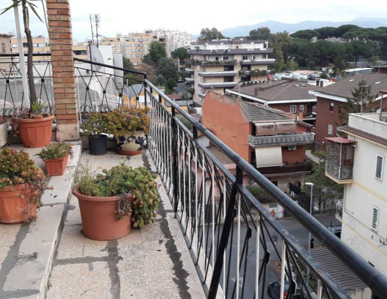 appartamento in vendita a Roma in zona Torre Maura