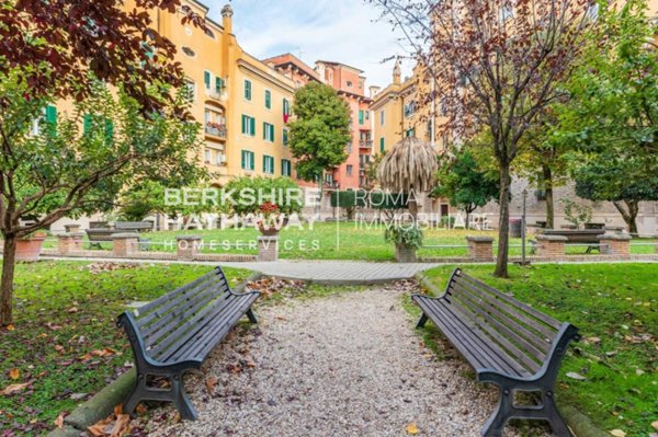 appartamento in vendita a Roma in zona Appio Latino