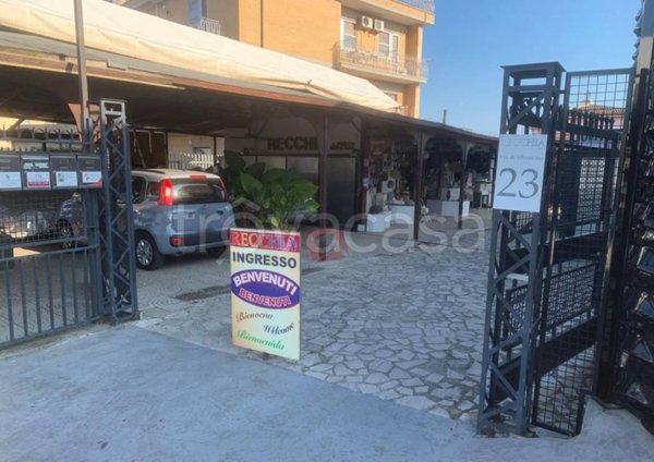 appartamento in vendita a Roma in zona Finocchio