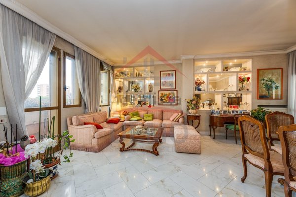 appartamento in vendita a Roma in zona EUR