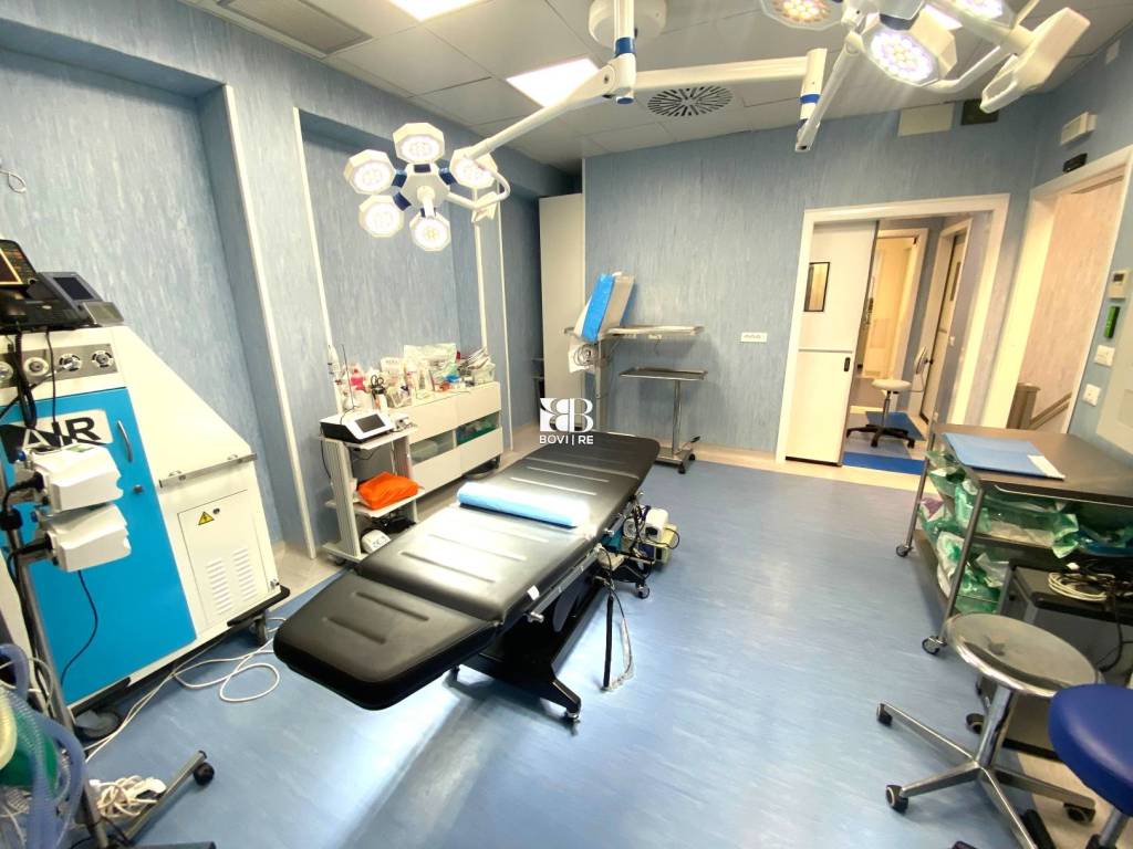 negozio in vendita a Roma in zona Tor di Quinto