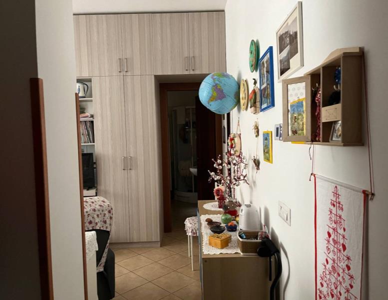 appartamento in vendita a Roma in zona Axa