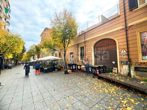 negozio in vendita a Roma in zona Prenestino-Labicano