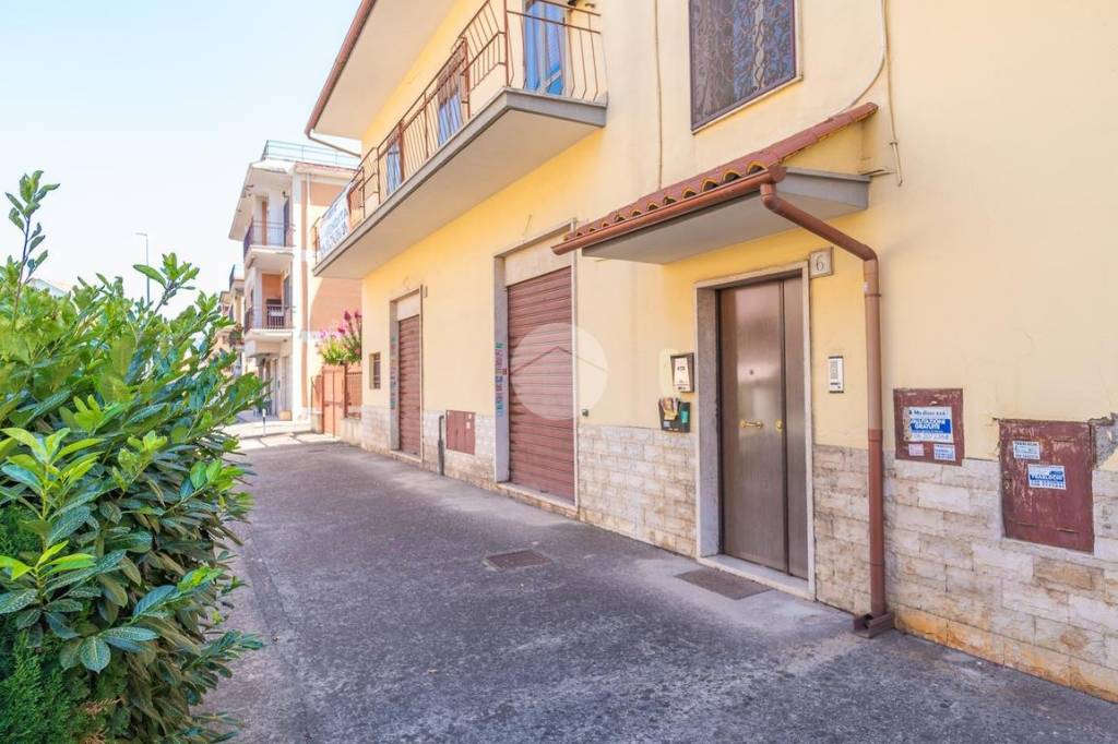 appartamento in vendita a Roma in zona Finocchio