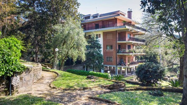 appartamento in vendita a Roma in zona Tor di Quinto
