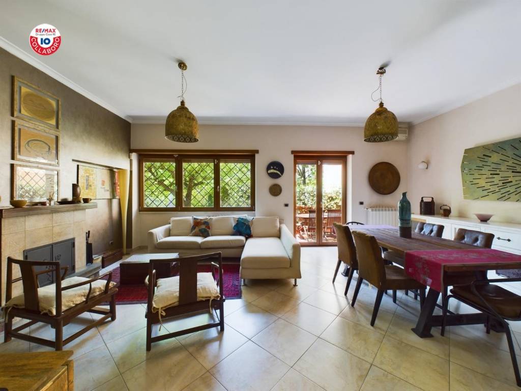 casa indipendente in vendita a Roma in zona Tre Pini - Poggio dei Fiori