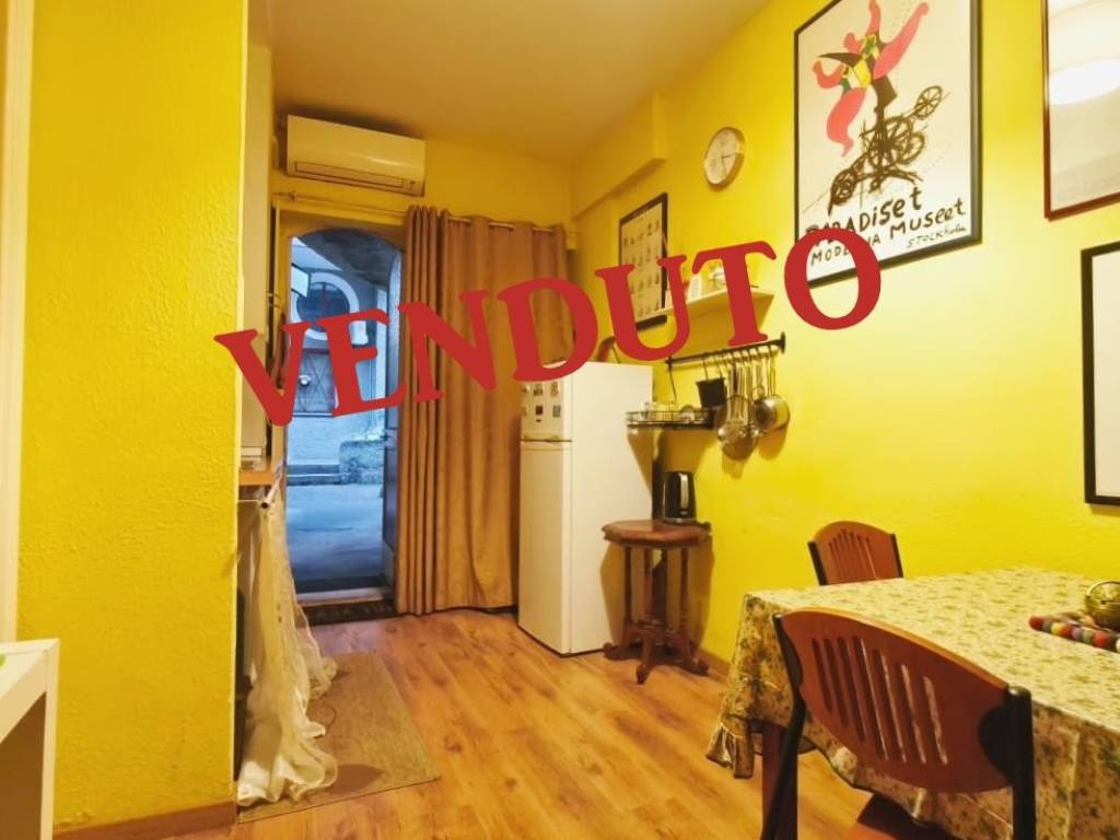 appartamento in vendita a Roma in zona Tomba di Nerone