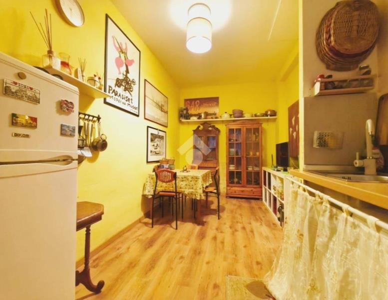 appartamento in vendita a Roma in zona Tomba di Nerone