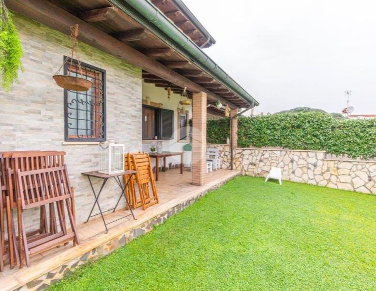 casa indipendente in vendita a Roma in zona Borghesiana
