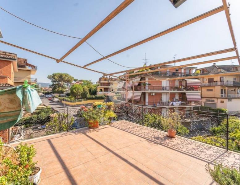 appartamento in vendita a Roma in zona Finocchio