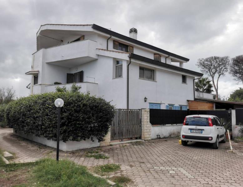 appartamento in vendita a Roma in zona Casal Palocco