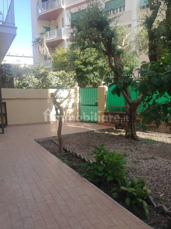 appartamento in vendita a Roma in zona Ostia