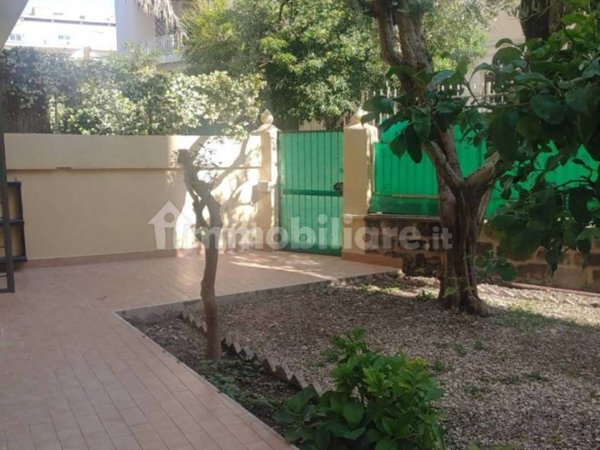 appartamento in vendita a Roma in zona Ostia