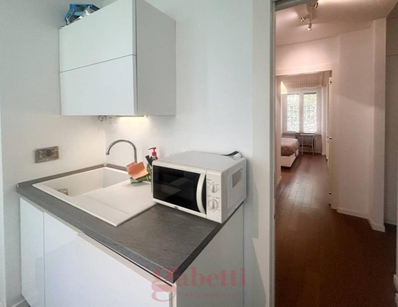 appartamento in vendita a Roma in zona Ostiense