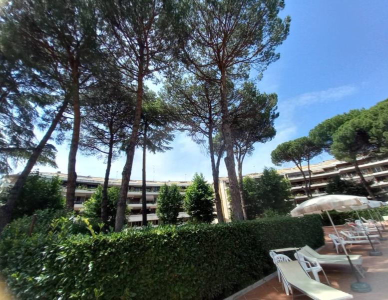 appartamento in vendita a Roma in zona EUR