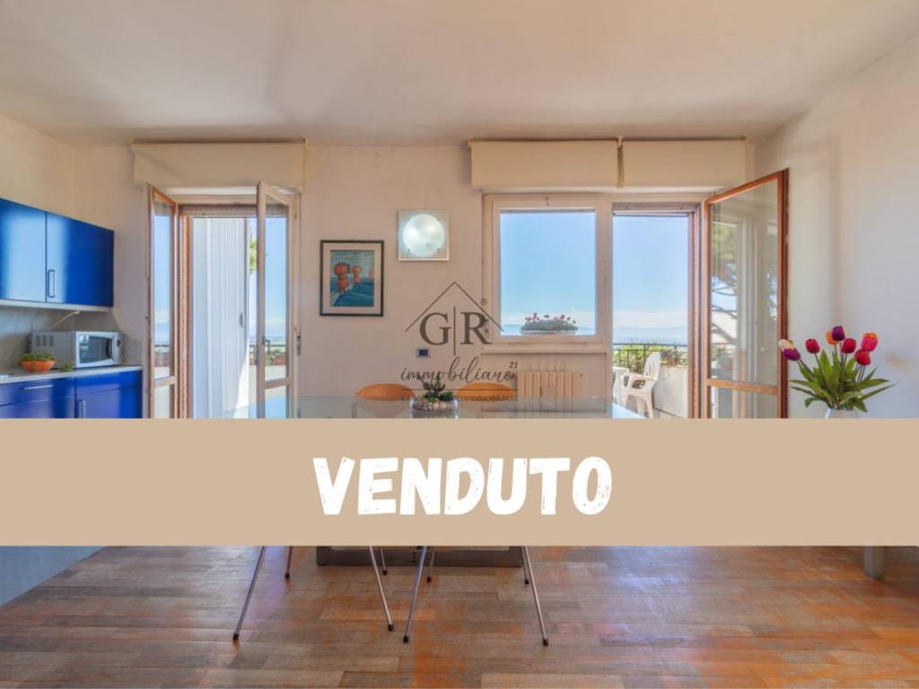 appartamento in vendita a Roma in zona Tor di Quinto