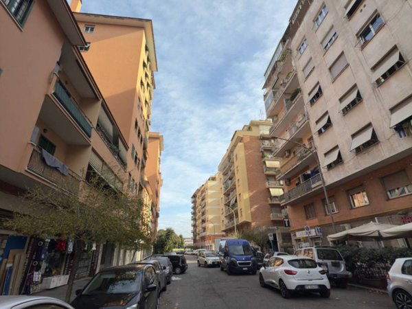 negozio in vendita a Roma in zona Tiburtino