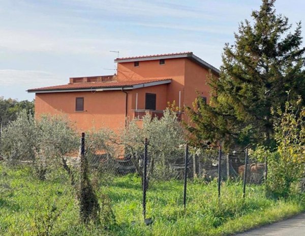 appartamento in vendita a Roma in zona Osteria Nuova
