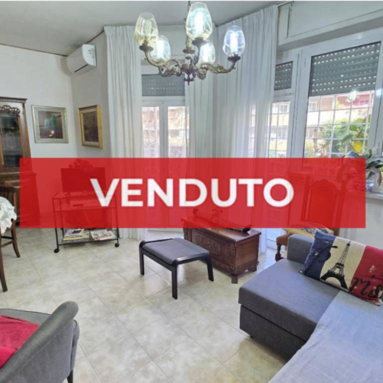 appartamento in vendita a Roma in zona Torrino