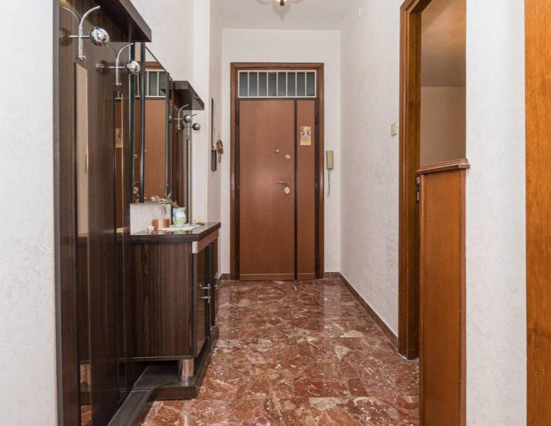 appartamento in vendita a Roma in zona Prenestino-Labicano
