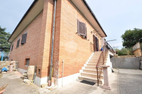 appartamento in vendita a Roma in zona Finocchio