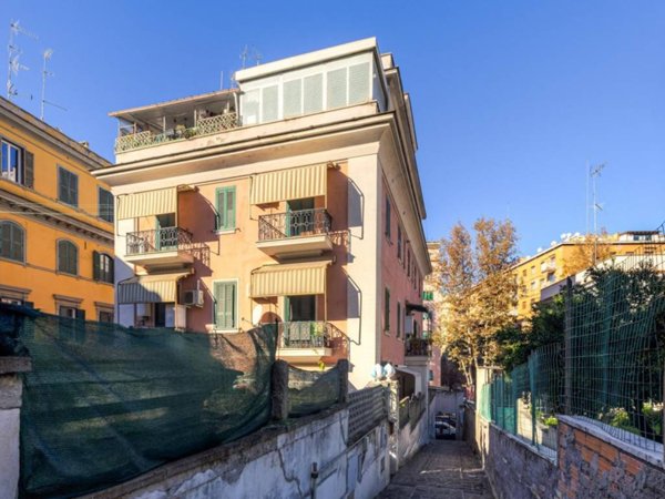appartamento in vendita a Roma in zona Rione Prati
