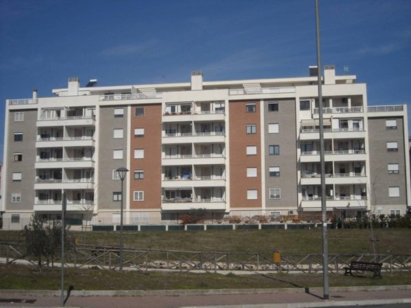 appartamento in vendita a Roma in zona Casal Monastero