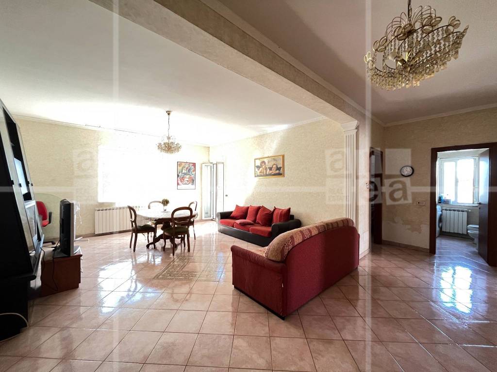 appartamento in vendita a Roma in zona Castel di Leva
