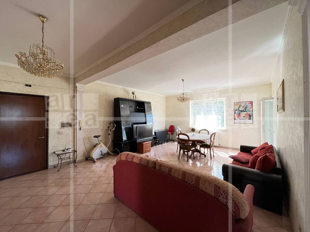 appartamento in vendita a Roma in zona Castel di Leva