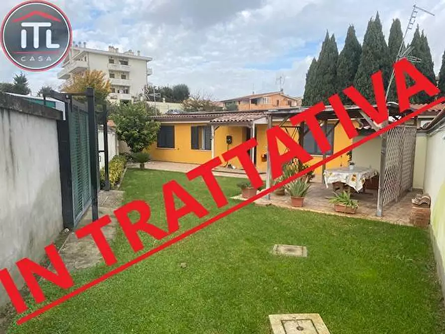 casa indipendente in vendita a Roma in zona Massimina/Casal Lumbroso