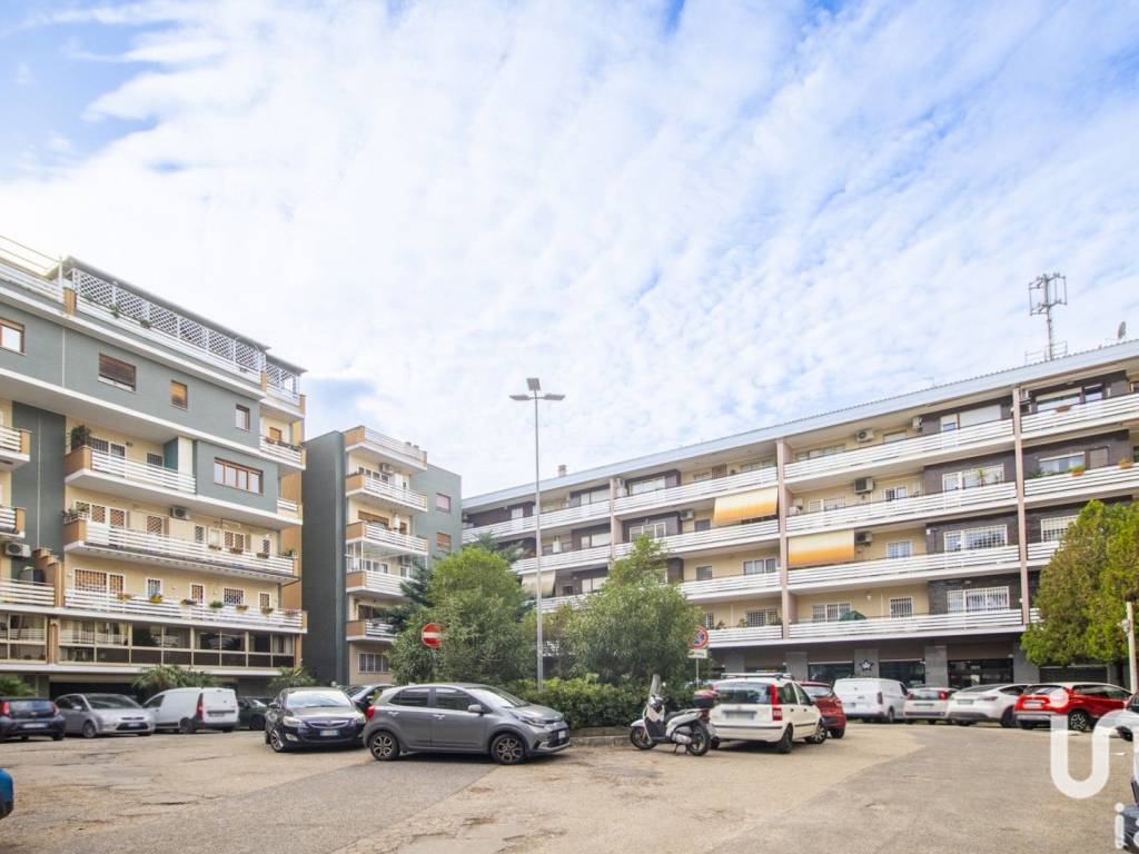 appartamento in vendita a Roma in zona Mostacciano