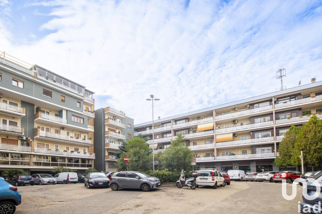 appartamento in vendita a Roma in zona Mostacciano