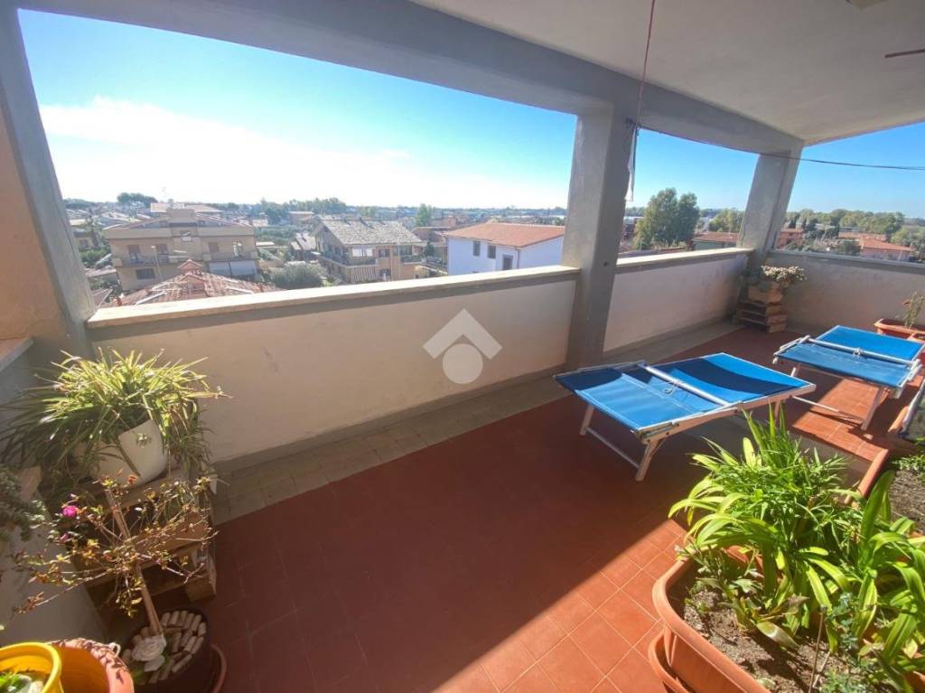 appartamento in vendita a Roma in zona Dragona/Bagnoletto