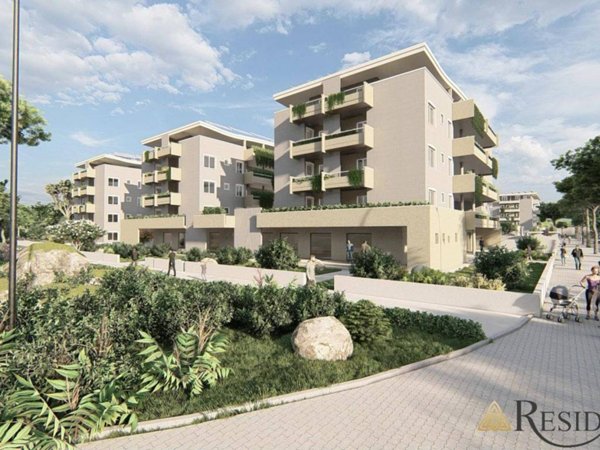 appartamento in vendita a Roma in zona Axa