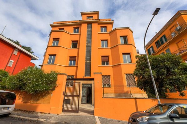 appartamento in vendita a Roma in zona Gianicolense