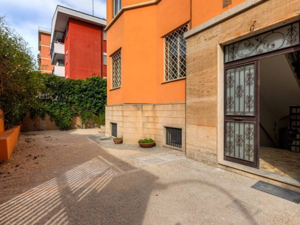appartamento in vendita a Roma in zona Gianicolense