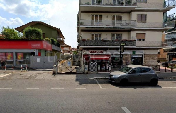 negozio in vendita a Roma in zona Torrevecchia