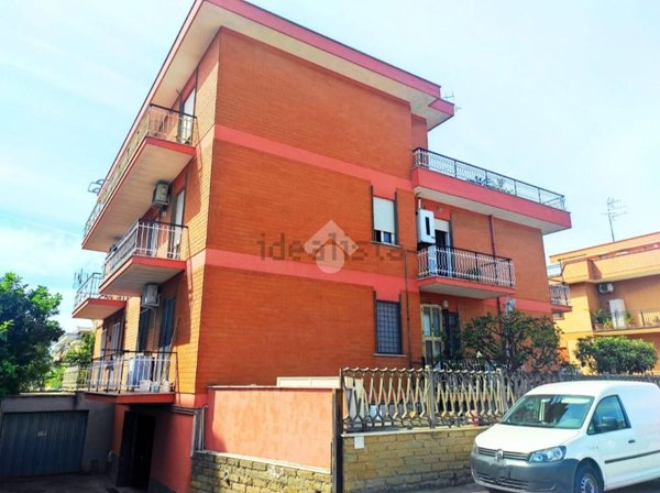 appartamento in vendita a Roma in zona Acilia