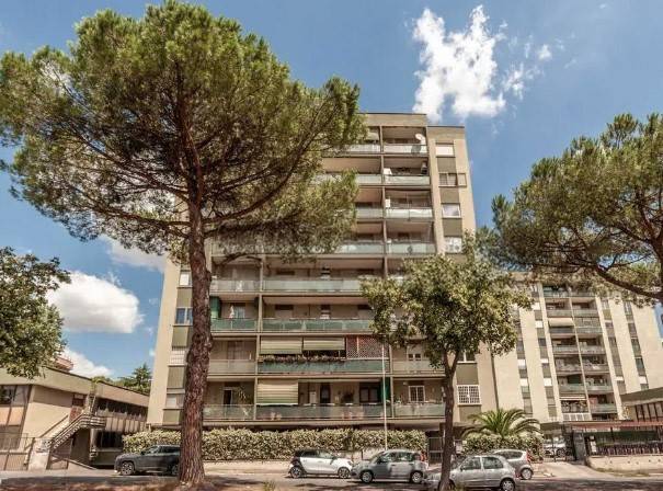 appartamento in vendita a Roma in zona Torrino
