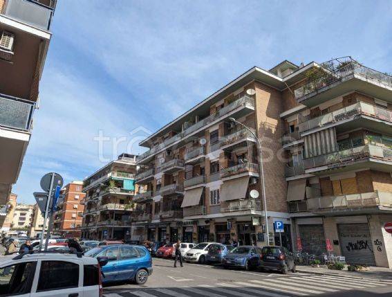 negozio in vendita a Roma in zona Aurelio