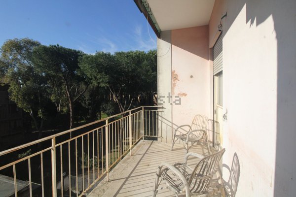 appartamento in vendita a Roma in zona Torre Spaccata