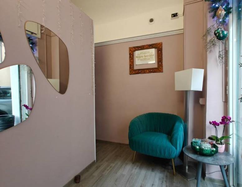 negozio in vendita a Roma in zona Rione Monti/Campitelli