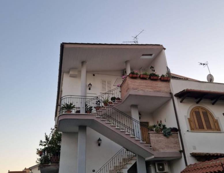 appartamento in vendita a Roma in zona Trigoria