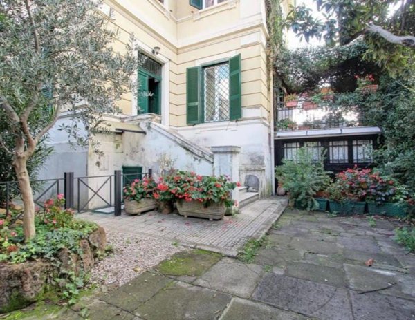 appartamento in vendita a Roma in zona Gianicolense