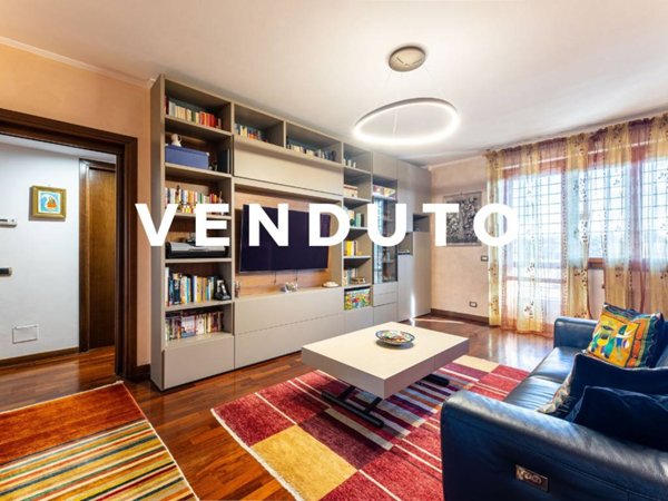 appartamento in vendita a Roma in zona Sette Bagni