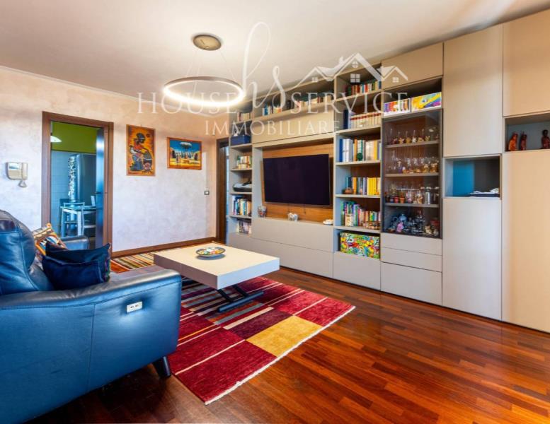 appartamento in vendita a Roma in zona Casal Monastero