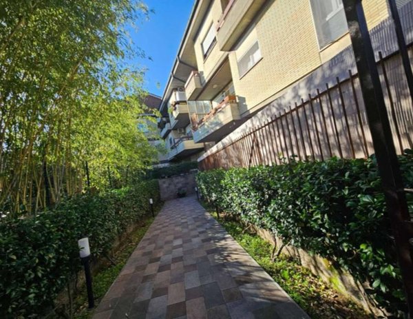 appartamento in vendita a Roma in zona Appio Claudio