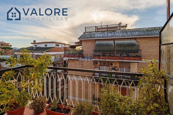 appartamento in vendita a Roma in zona Monte Sacro/Talenti
